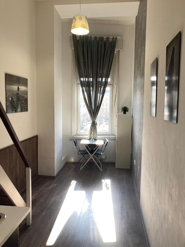 Central Private Lofts Будапеща Стая снимка